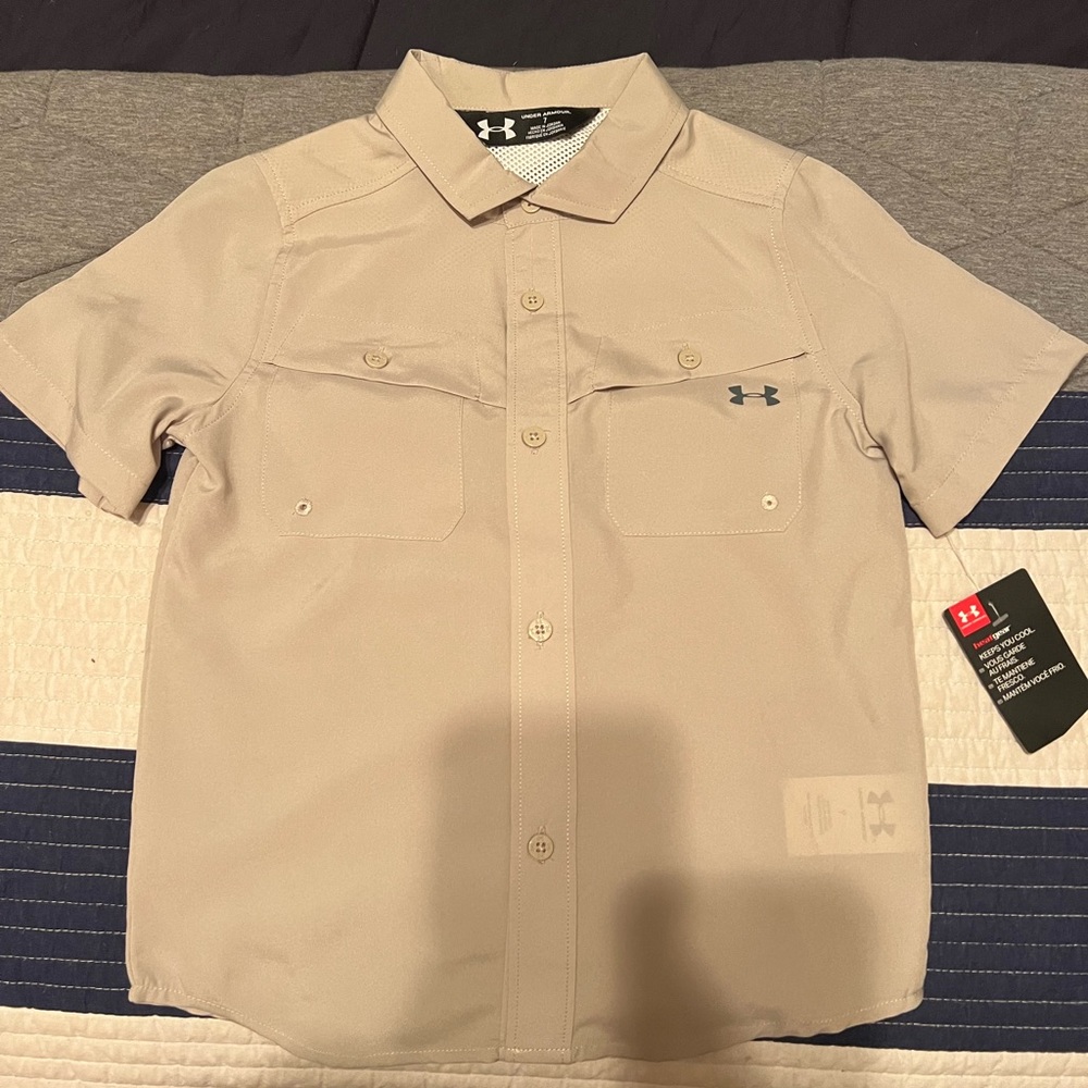 Under Armour Boys Tan Shirt Size 7 Heat Gear Brand New